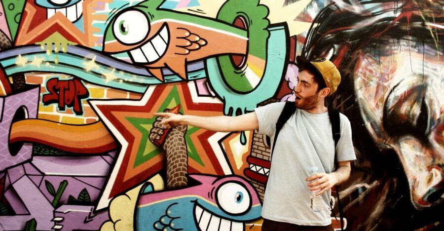 The Original London Street Art Tour (French) - Spitalfields to the East End: street art you can read