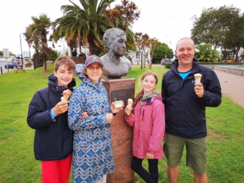 Torquay: The extraordinary life of Agatha Christie tour - The fun bits: props, Poirot and Miss Marple, and the murder moment