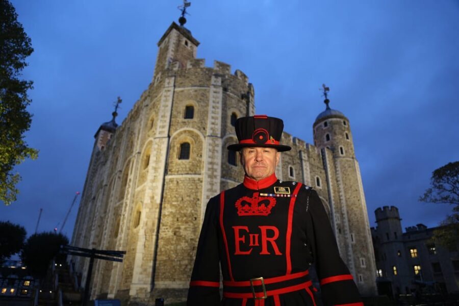 Tower of London: After-Hours Tour with Ceremony of the Keys - Key highlights to look for