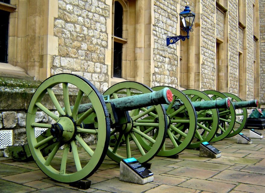 Tower of London and Tower Bridge Private Tour - Tower of London and Tower Bridge in 4 hours: what you really get