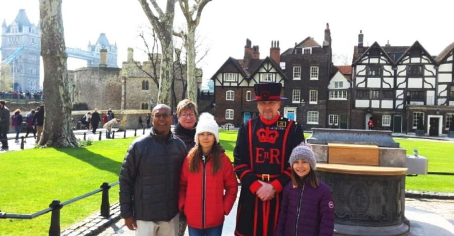 Tower of London and Tower Bridge Private Tour - Walking the Tower: ravens myths, Medieval Tower, and the Royal Mint