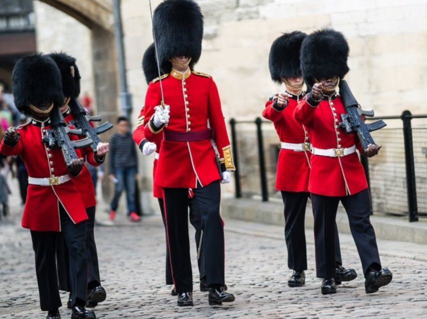 Tower of London: Early Access with Crown Jewels & Beefeaters - Quick hits before you go