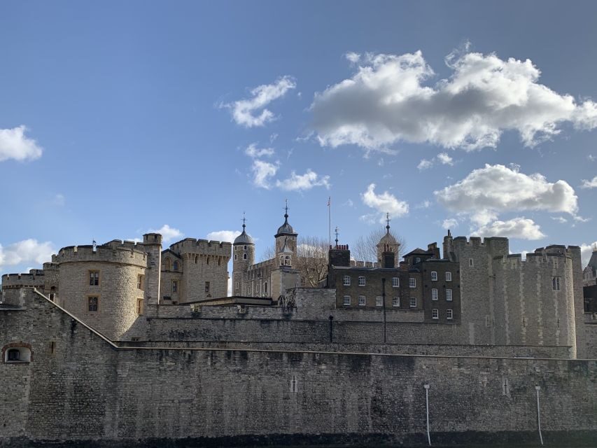 Tower of London Kid-Friendly Private Tour - How the private format feels at the Tower of London