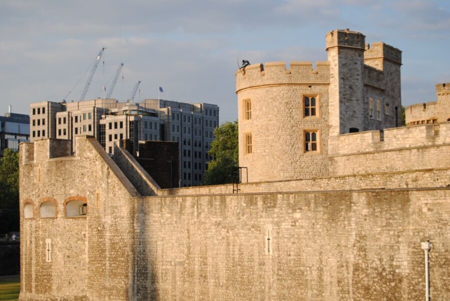 Tower of London Private Guided Tour - Price and value: when a private guide pays off