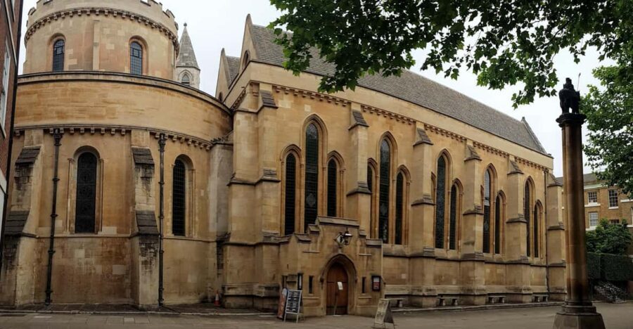 Turmoil, Templars, Oliver Twist: London's Squalor & Splendor - A two-hour Holborn route that jumps eras fast