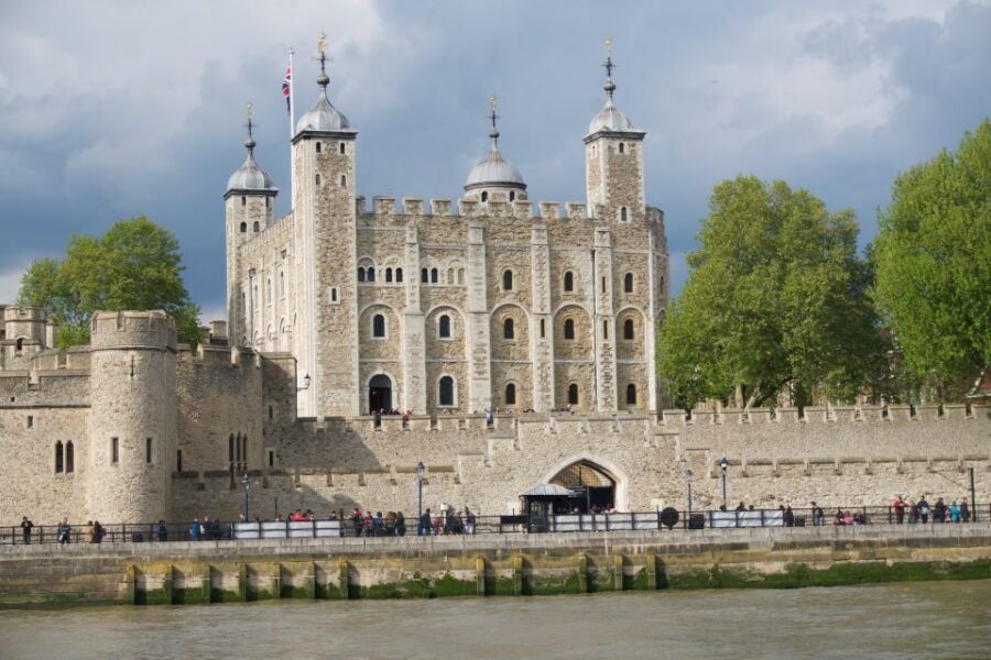 Ultimate Royal London, Thames River Boat Ride & Walking Tour - Westminster on foot: Big Ben, Parliament, Whitehall, and more