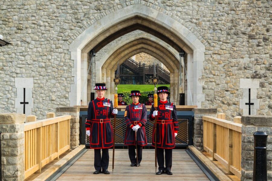 Ultimate Tower of London, Beefeater Welcome & Crown Jewels - Jewel House time: the Crown Jewels without the worst of the crush