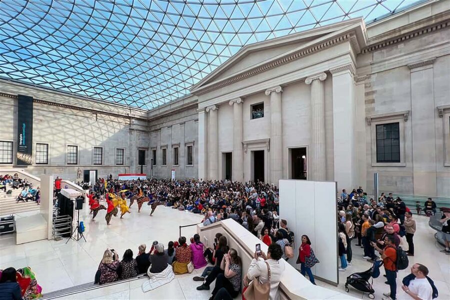 Unveil the Rosetta Stone, Parthenon at British Museum - Khorsabad’s Winged Bulls: Assyrian guardians at the palace gate
