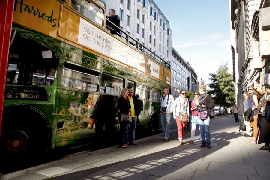 Vintage Double Decker Bus Tour & Thames River Cruise - The Thames cruise: a short ride with a big change of perspective