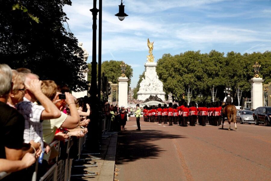 Vintage Double Decker Bus Tour & Thames River Cruise - The Routemaster ride: better views and more fun than a bus with no personality