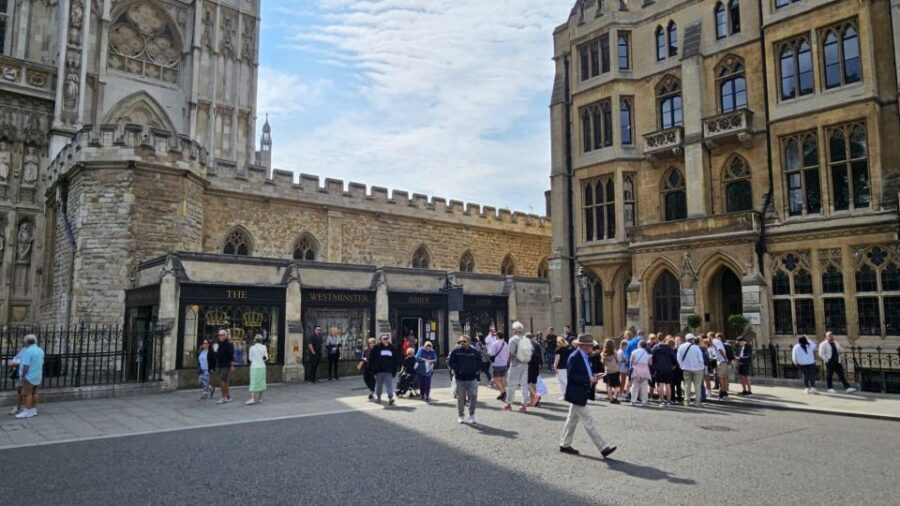VIP Westminster Abbey & Upper Gallery and Buckingham Palace - Who this tour fits best (and who should skip it)