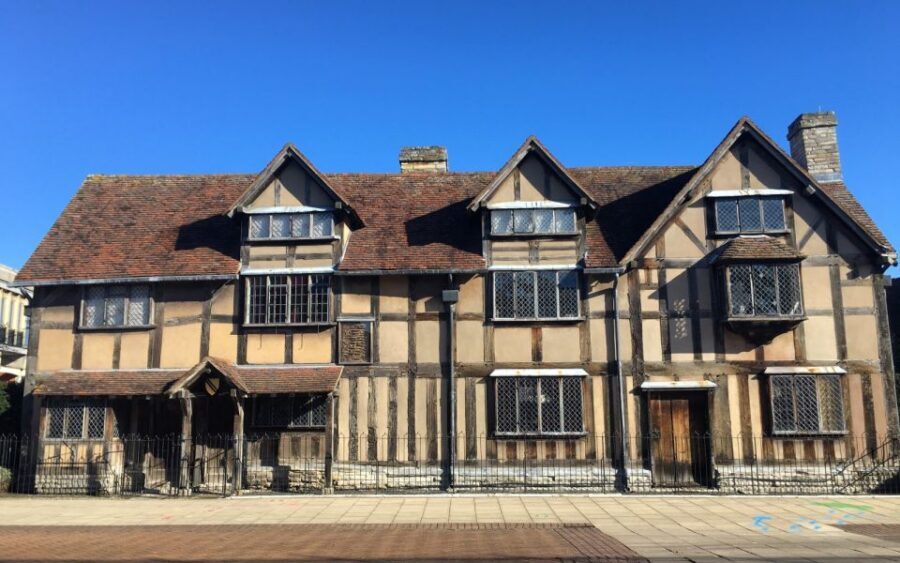 Warwickshire: The Explorer Pass by Shakespeare's England - British Motor Museum and The MAD Museum: variety that keeps kids happy