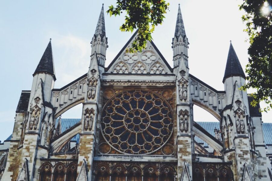 Westminster Abbey Skip-the-Line Entry and Private Tour - Price and value: what $337 per person is really buying