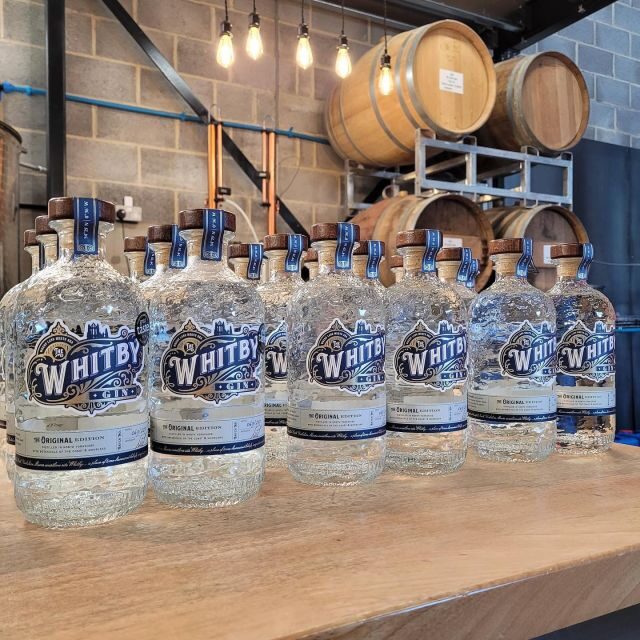 Whitby: Guided Distillery Tour with Gin Tasting - Botanical masterclass: touch and smell the pillars of gin