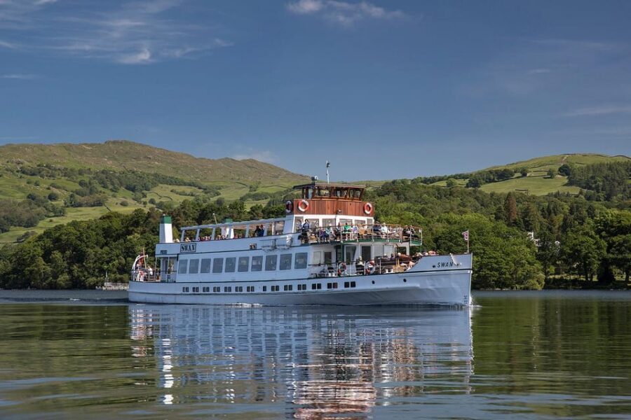 Windermere Red Cruise: Sail Between Bowness and Ambleside - Heated cabins, viewing decks, toilets, and a café: the comfort package