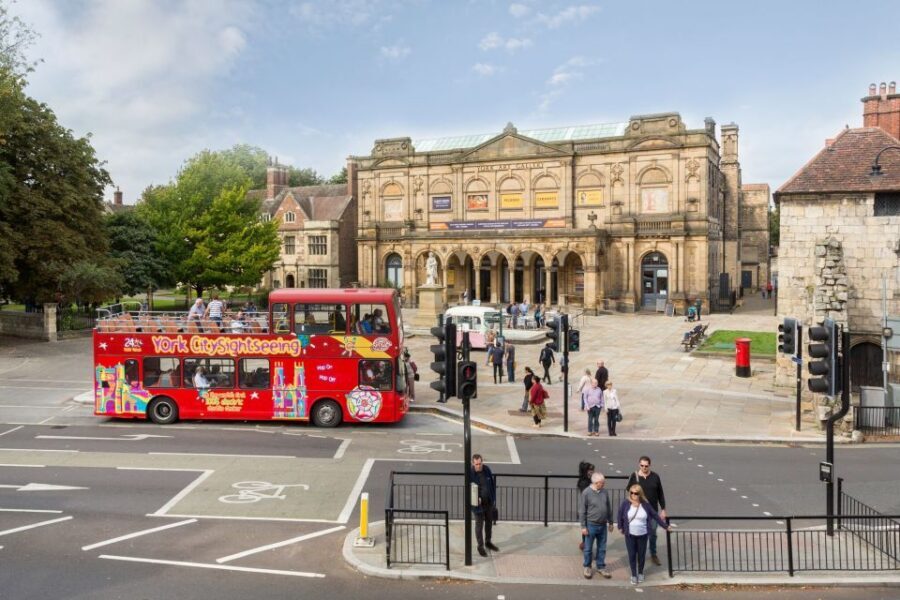 York: City Sightseeing Hop-On Hop-Off Bus Tour - Audio Guide, Headphones, and Live Help: How the Story Lands