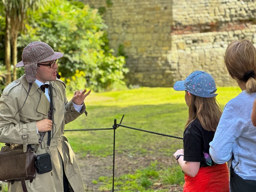 York: Historical Gems Tour & A Taste of York Chocolate - A 75-Minute Walking Tour That Treats York Like a Clue Hunt