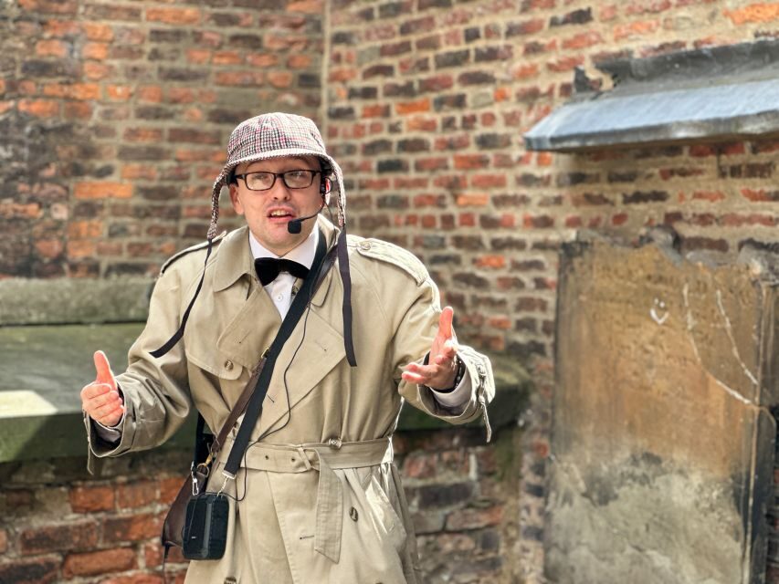 York: Historical Gems Tour & A Taste of York Chocolate - York Minster and Bettys: Famous Stops, Kept Practical