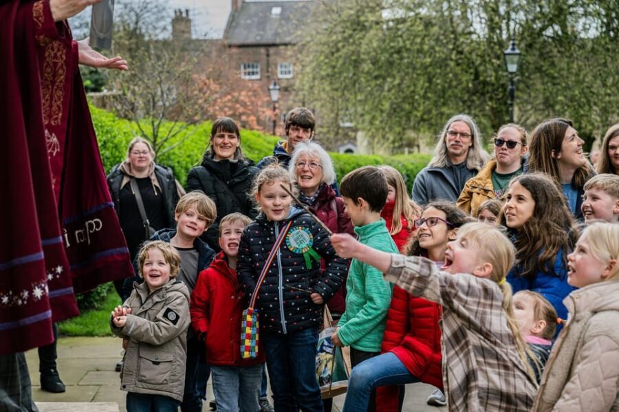 York: Wizard Walk of York Tour - Magic, Comedy & Family Fun - Getting to the start: Shambles meeting point, minimal stress
